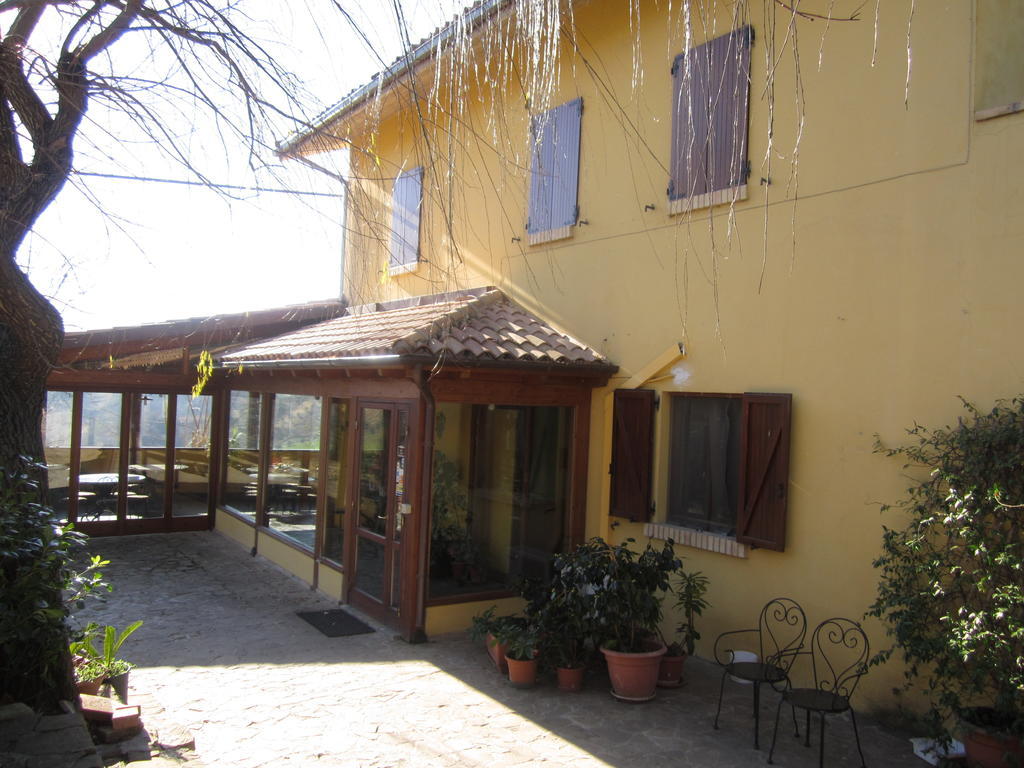 Agriturismo La Solagna Villa Montebello di Bertona Exterior foto